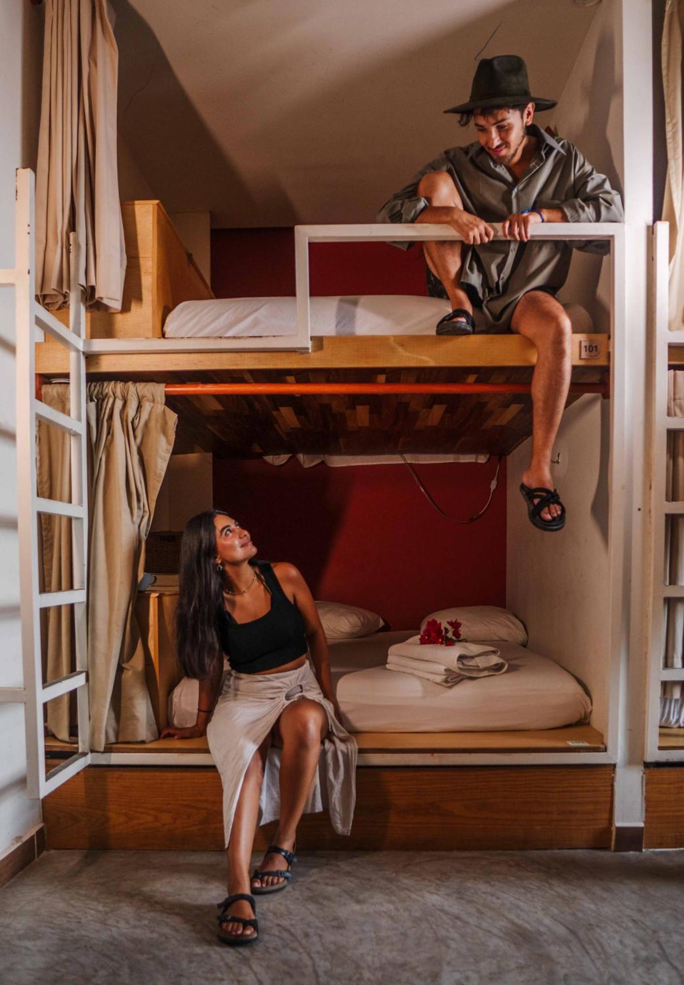 Oostel Smart Hostel - Tulum Pueblo (Adults Only) ภายนอก รูปภาพ