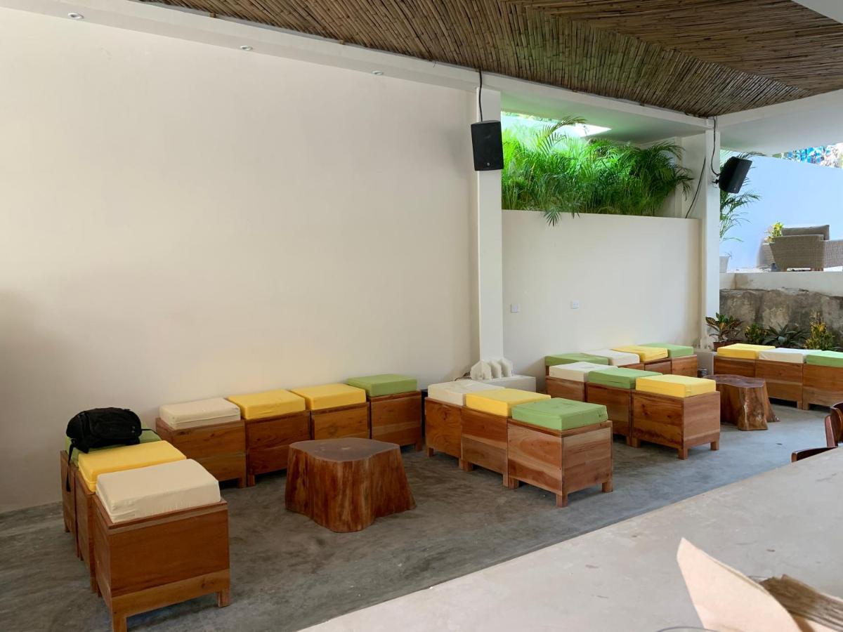 Oostel Smart Hostel - Tulum Pueblo (Adults Only) ภายนอก รูปภาพ