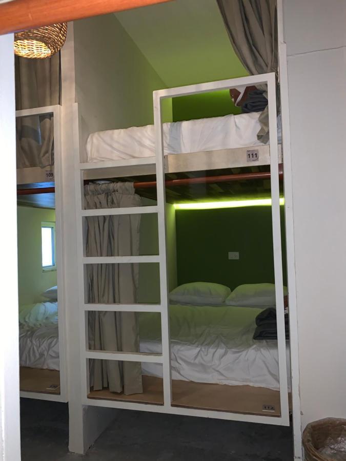 Oostel Smart Hostel - Tulum Pueblo (Adults Only) ภายนอก รูปภาพ