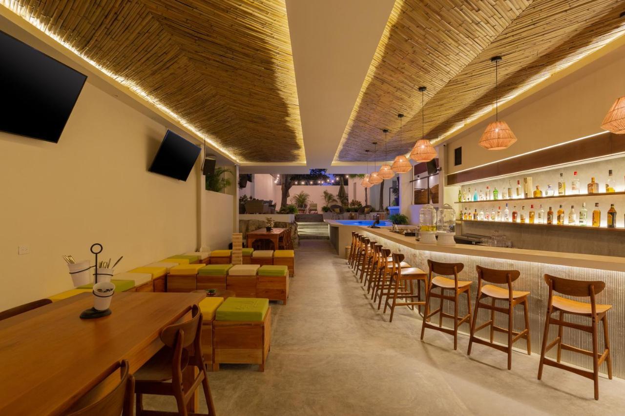 Oostel Smart Hostel - Tulum Pueblo (Adults Only) ภายนอก รูปภาพ