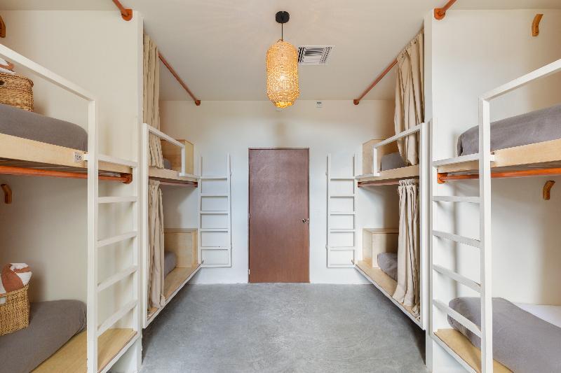 Oostel Smart Hostel - Tulum Pueblo (Adults Only) ภายนอก รูปภาพ